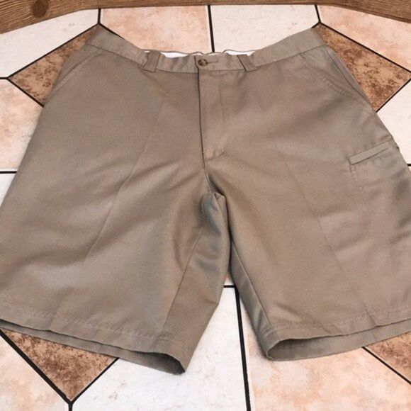 pga tour mens khaki golf performance shorts size 32 - Picture 2 of 7